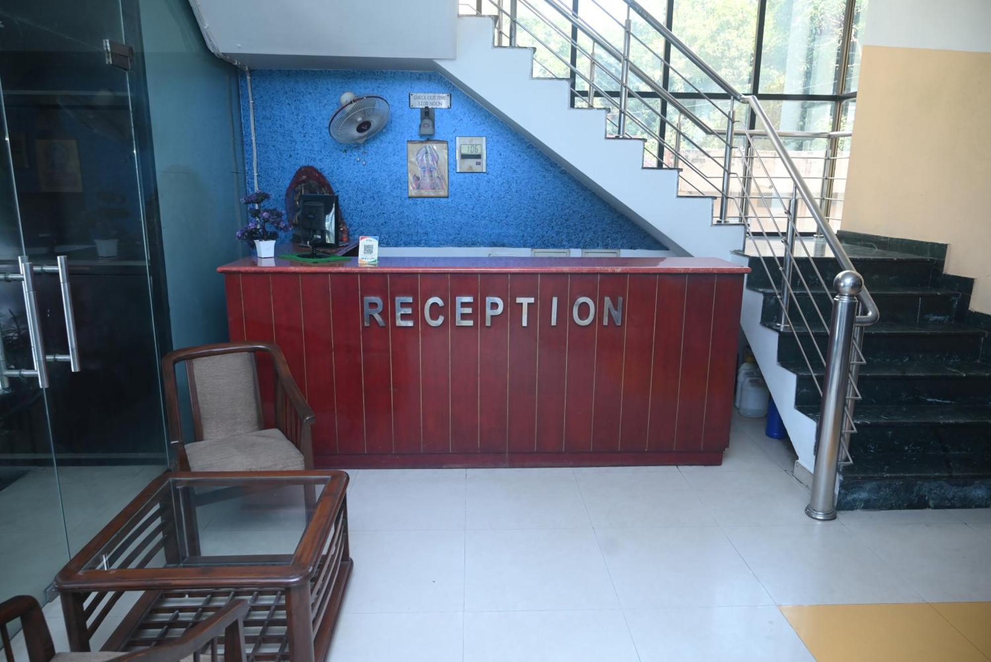 Hotel Surya Plaza Kotdwāra Exterior photo
